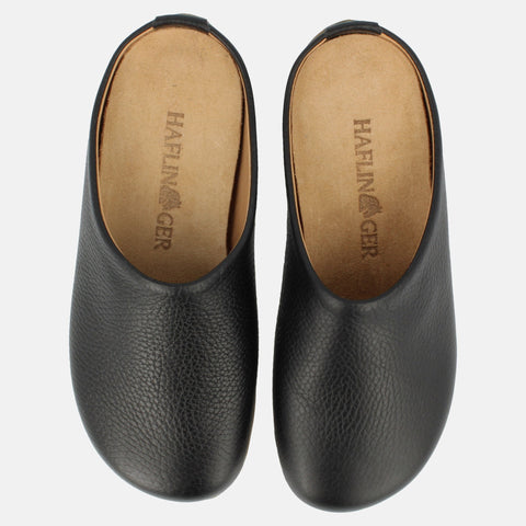 Haflinger Leder Slipper Basico in Schwarz aus Leder mit Gummisohle Vogelperspektive