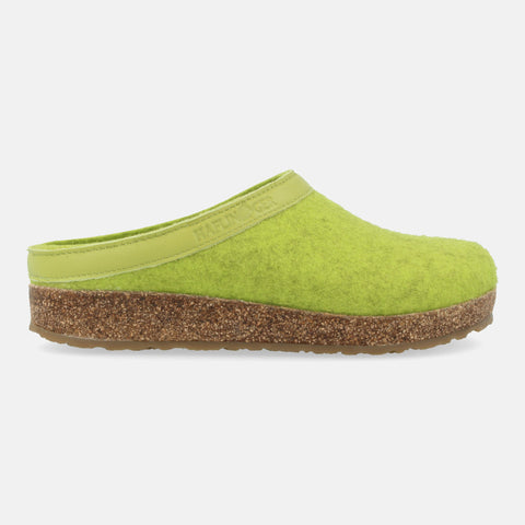 Haflinger Clog Torben in Hellgrün (Canarygreen) aus Filz mit Lederband und Korkfußbett Seitenansicht