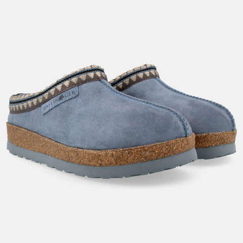 Haflinger Lammfellclog Lakota in Blau (Flint Stone) aus Lammfell mit stylischer Borte und EVA-Sohlen Seitenansicht