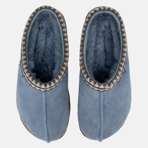 Haflinger Lammfellclog Lakota in Blau (Flint Stone) aus Lammfell mit stylischer Borte und EVA-Sohlen Vogelperspektive