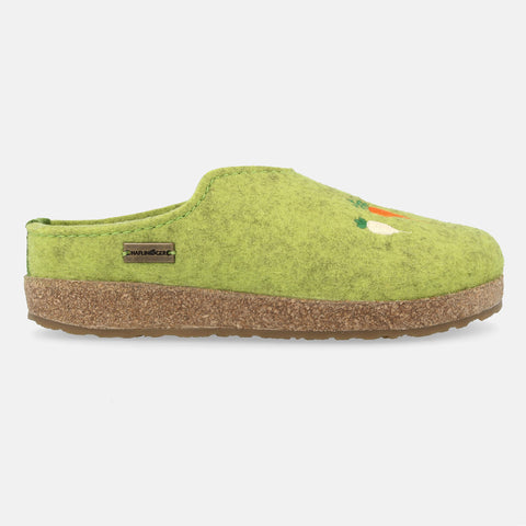 Haflinger Filzclog Rübli in Grün (Canarygreen) aus FIlz mit Rüben-Applikation und Gummisohle Seitenansicht