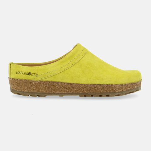 Haflinger Lederclog Malmö in Gelb (Lemon) aus Leder mit weichem Fußbett perfekt für drinnen und draußen Seitenansicht