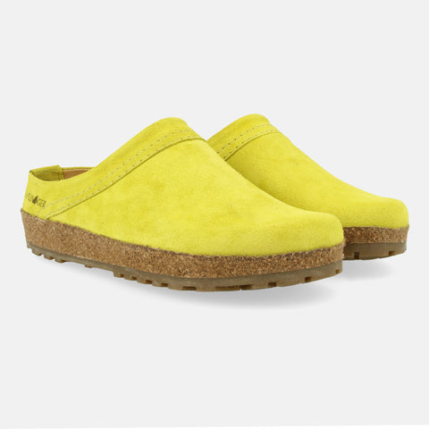 Haflinger Lederclog Malmö in Gelb (Lemon) aus Leder mit weichem Fußbett perfekt für drinnen und draußen Seitenansicht