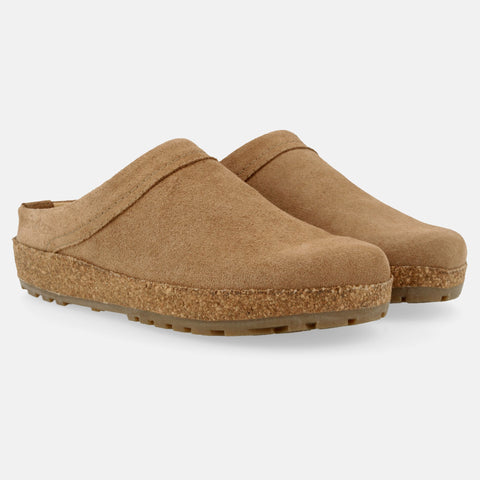 Haflinger Lederclog Malmö in Beige aus Leder mit weichem Fußbett perfekt für drinnen und draußen Seitenansicht