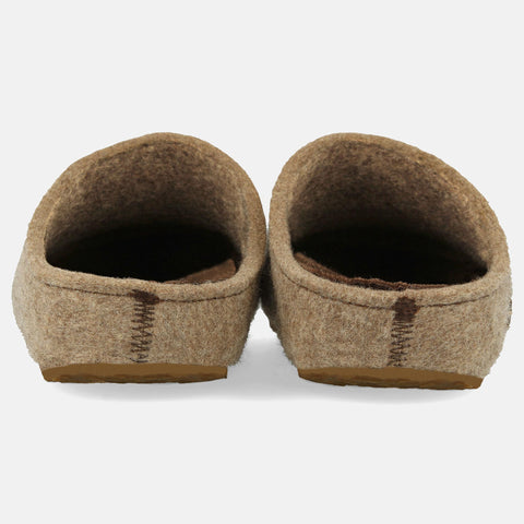 Haflinger Filzclog Michl in Beige (Torf) aus Filz mit herausnehmbarem Fußbett Hinteransicht 