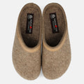 Haflinger Clog Torben in Beige (Torf) aus Filz mit Lederband und Korkfußbett Vogelperspektive