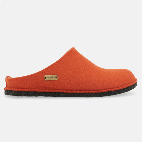 Haflinger Flair Soft in Orange (Fuchs) aus Filz mit FIlzsohle Seitenansicht