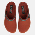 Haflinger Filzclog Franzl in Orange (Terracotta) aus Filz mit einer dekorativen Borte verziert Vogelperspektive