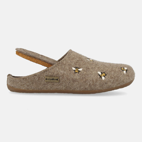 Haflinger Filzpantoffel Api in Beige (Torf) aus Filz mit Gummisohle und Bienenapplikation Seitenansicht