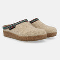 Haflinger Filzclog Franzl in Beige (Beigemeliert Öko) aus Filz mit einer dekorativen Borte verziert Seitenansicht