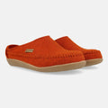 Haflinger Filzpantoffel Credo in Orange (Rost) aus FIlz mit Weichbettung Seitenansicht