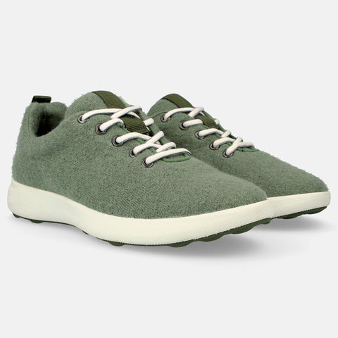 Haflinger Wool Sneaker Every Day in Grün (Kiwi) aus Filz mit Schnürbändern und Gummisohle Seitenansicht