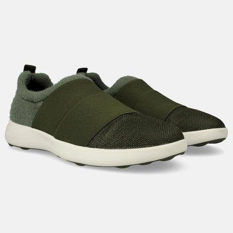 Haflinger Wool Sneaker Jump in Grün (Kiwi) aus Filz mit elastischen Bändern und Gummisohle Seitenansicht