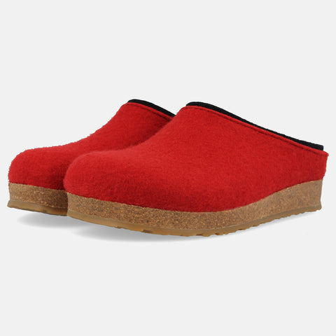 Haflinger Filzclog Kris in Rot (Paprika) aus Filz mit modischem Filzband verziert Seitenansicht 