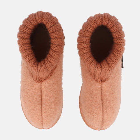 Haflinger Hüttenschuh Karl in Rose (Rose Antique) aus reiner Schurwolle mit Latex beschichteter Filzsohle Vogelperspektive