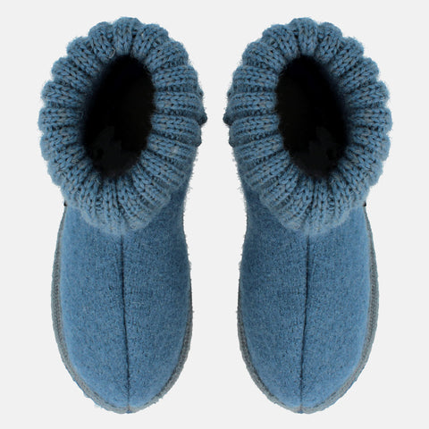 Haflinger Hüttenschuh Karl in Hellblau (Taubenblau) aus reiner Schurwolle mit Latex beschichteter Filzsohle Vogelperspektive
