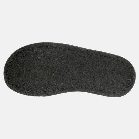 Haflinger Pantoffel Valentine in Blau (Mittelblau) aus Schurwolle mit Herzapplikation und Filzsohle Sohlenansicht 
