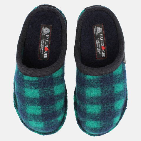 Haflinger Pantoffel Plaid in Blau (Ocean) aus Schurwolle im Schachmuster mit Filzsohle Vogelperspektive
