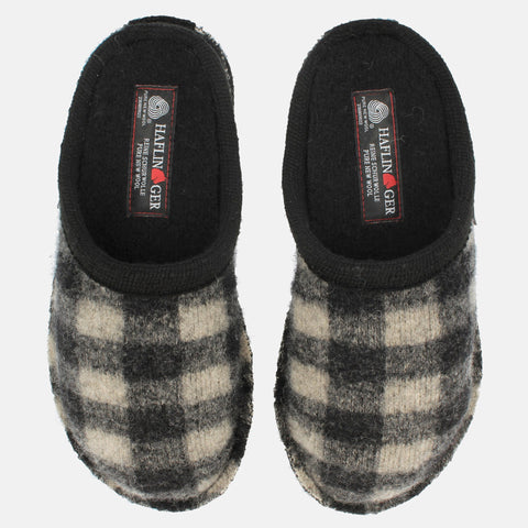 Haflinger Pantoffel Plaid in Weiss (Rohweiss) aus Schurwolle im Schachmuster mit Filzsohle Vogelperspektive