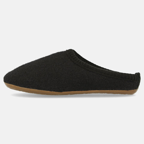 Haflinger Pantoffel Everest Classic in Schwarz aus reiner Schurwolle mit Gummisohle Seitenansicht