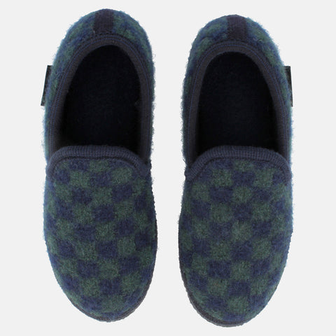 Haflinger Slipper Loafer in Blau (Ocean) aus Walkstoff im Schachfeldmuster mit Filzsohle Vogelperspektive