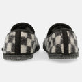 Haflinger Slipper Loafer in Schwarz aus Walkstoff im Schachfeldmuster mit Filzsohle Hinteransicht