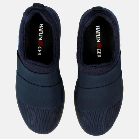Haflinger Wool Sneaker Jump in Blau (Ocean) aus Filz mit elastischen Bändern und Gummisohle Vogelperspektive